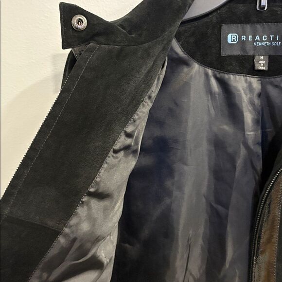 Leather/Suede Kenneth Cole Reaction Women’s 
Glossy Black Leather Suede Jacket - Picture 8 of 13